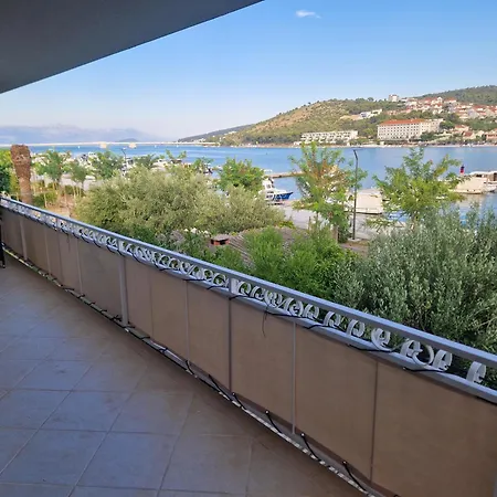 Lägenhet Sea Breeze Trogir